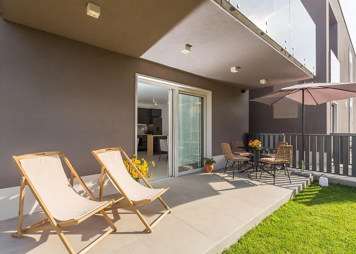 Luxusapartment Mit Moskitonetzen, Gutem Restaurant Ums Eck, Wifi, Liegen *