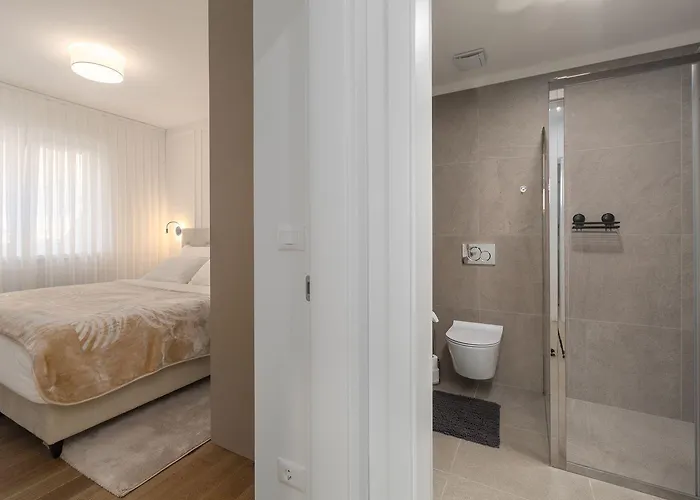 Luxusapartment Mit Moskitonetzen, Gutem Restaurant Ums Eck, Wifi, Liegen *