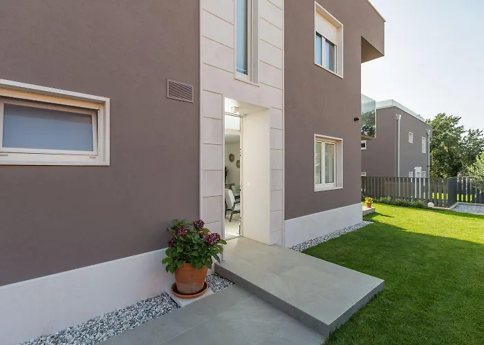 Luxusapartment Mit Moskitonetzen, Gutem Restaurant Ums Eck, Wifi, Liegen Daire *